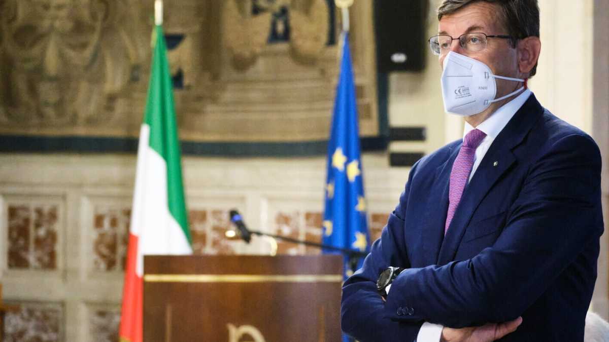 Immagine di Draghi affida le deleghe sull'aerospazio a Colao