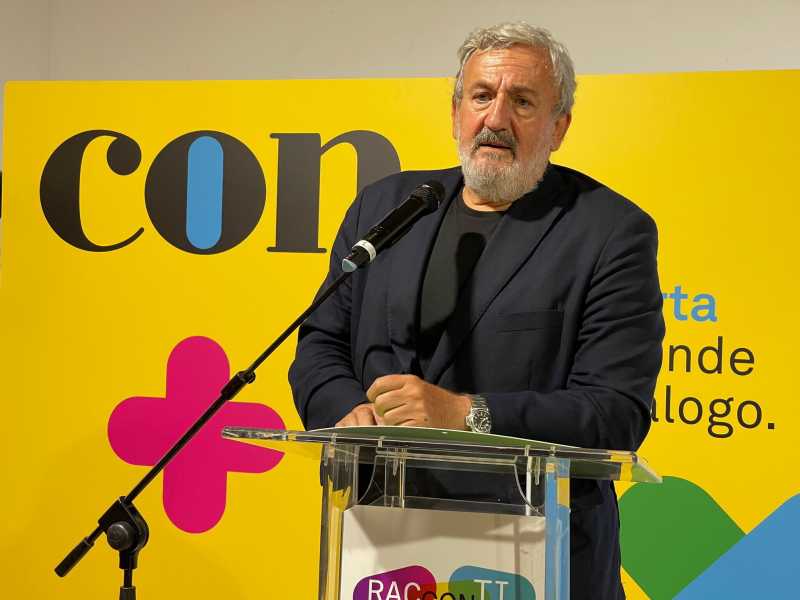 Il presidente della Regione Puglia Michele Emiliano alla presentazione di "Con", il suo nuovo soggetto politico