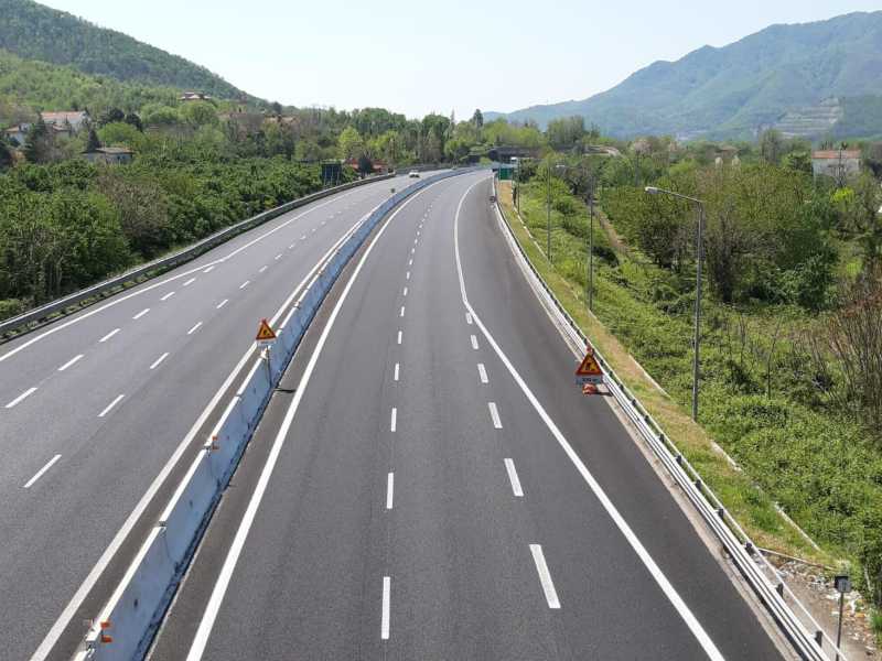 Un tratto di autostrada gestito da Anas (foto Ansa)