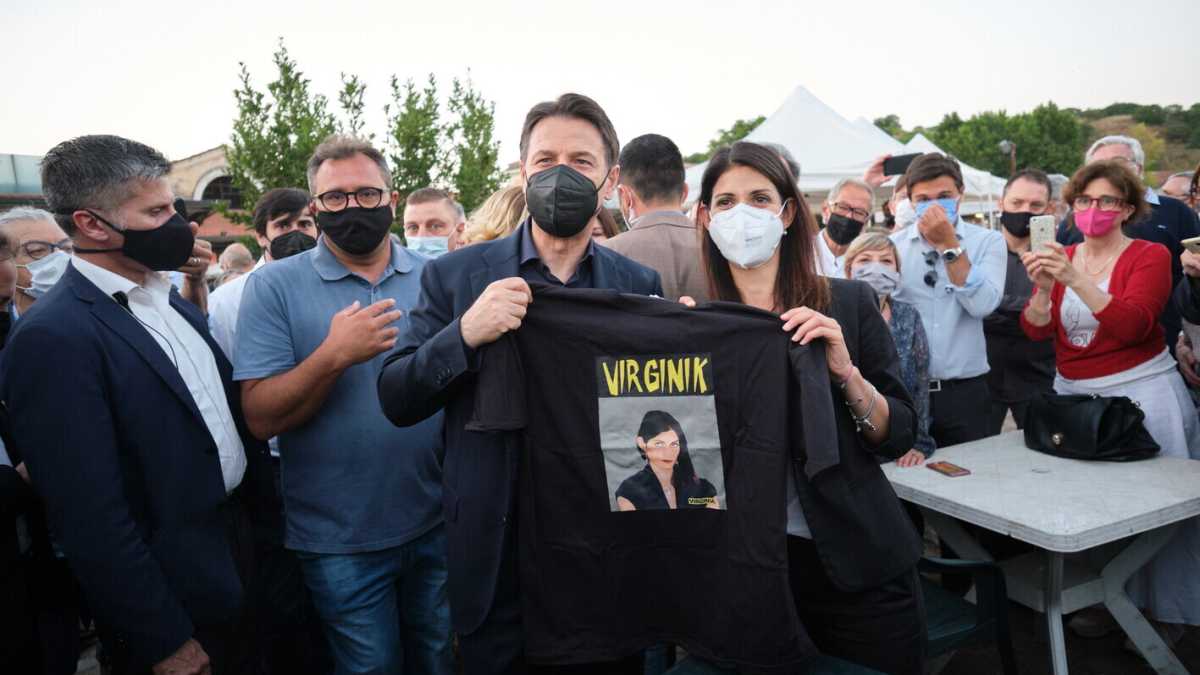 Immagine di Conte vuole leggi speciali per Milano, e Raggi sbuffa. I mugugni del Campidoglio