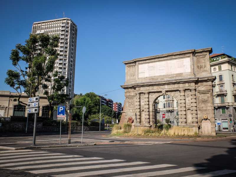 Ferragosto elettorale a Milano