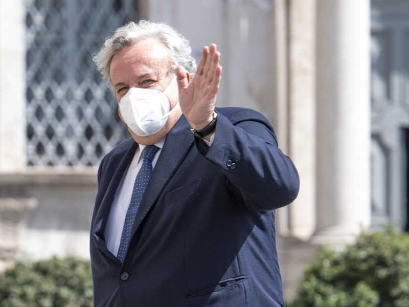 Michele Emiliano (foto Ansa)