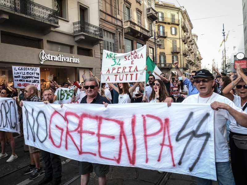 Manifestazione tragicomica, ma per i no vax servono provvedimenti esemplari. Parla Cancellieri