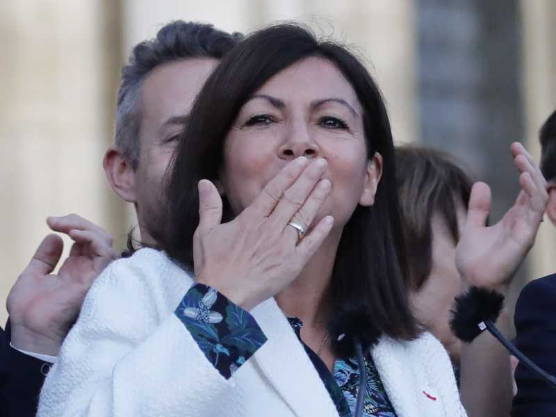 I socialisti francesi sognano la rimonta con un ticket tutto rosa