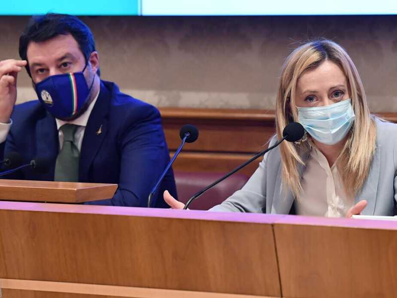 Gli elettori della Lega smentiscono Salvini e approvano l'obbligo vaccinale