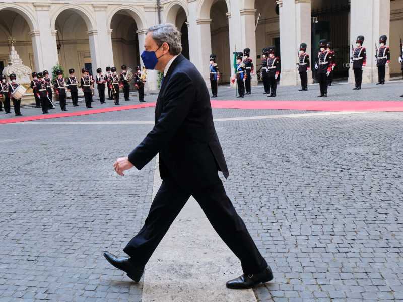 Draghi alle prese con il tarantolato Salvini. Estensione green pass per i dipendenti scolastici