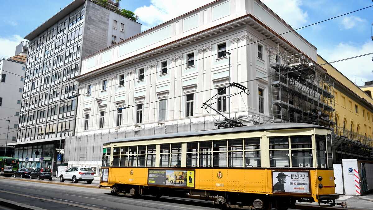 Immagine di Momento Lirico, riapre dopo 22 anni il grande teatro che fu di tutti i milanesi