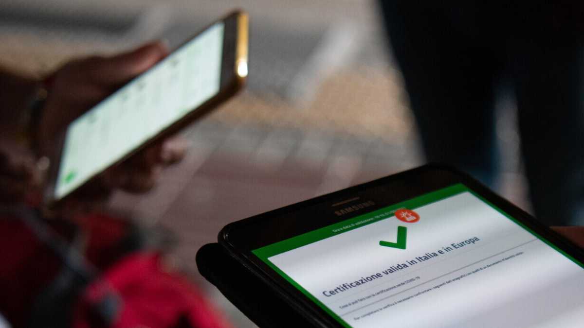 Immagine di Green pass, il cdm approva l'estensione per i lavoratori. Ecco le novità