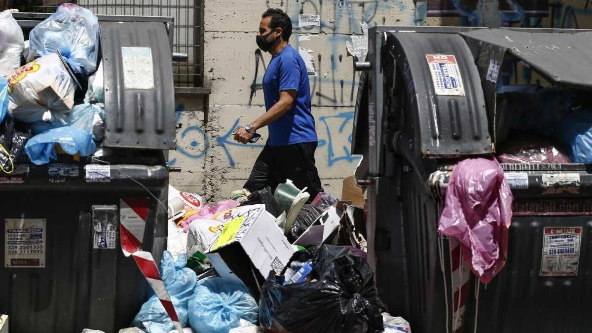 Immagine di La monnezza unisce i quattro candidati a sindaco di Roma