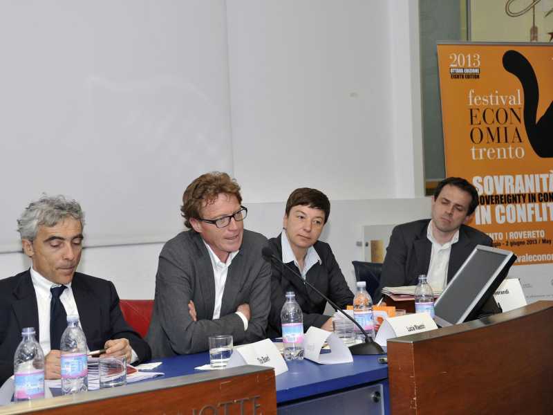 Tito Boeri durante l'ottava edizione del Festival dell'Economia di Trento, nel 2013 (foto Ansa)