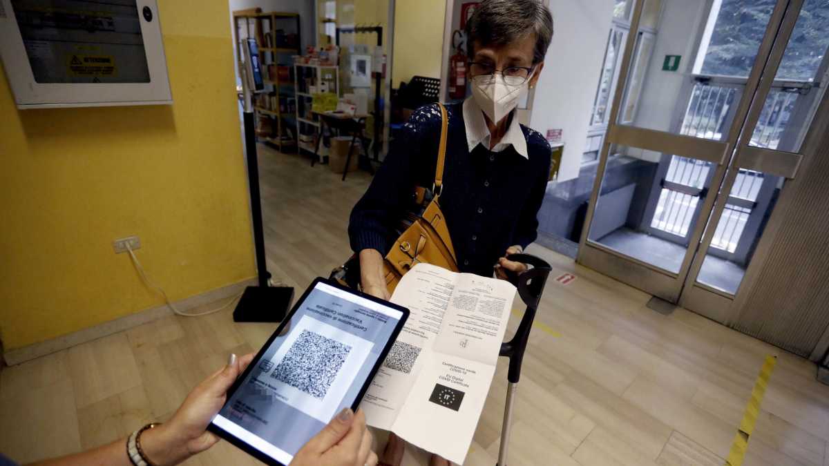 Immagine di Boicottare i sindacati anti green pass