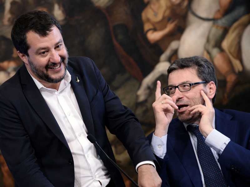 E Giorgetti suggerì a Salvini: "Fai il congresso, così ti rafforzi"