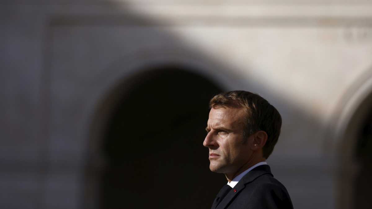 Immagine di Macron spiega Macron