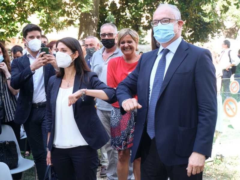 Che disastro se il Pd rimette in gioco il M5s a Roma. Anche no, grazie