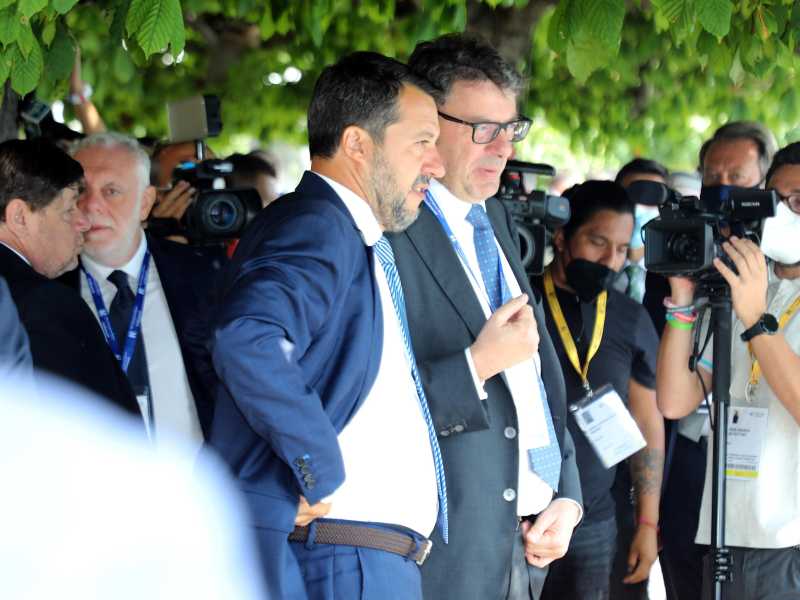 Elogio della Lega a-social