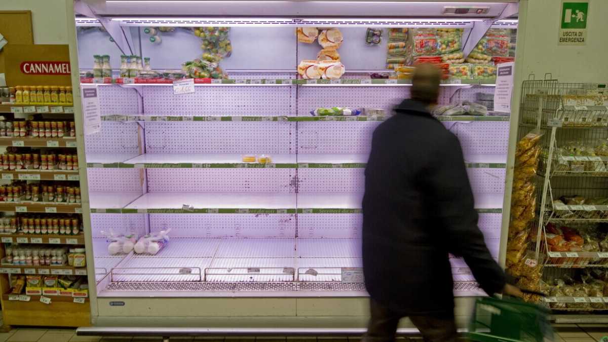 Immagine di La fabbrica del mondo sbuffa. Come nasce l’èra della scarsità