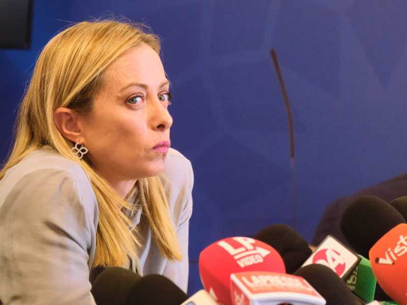 Perché la contiguità tra Meloni e Forza Nuova è una mistificazione