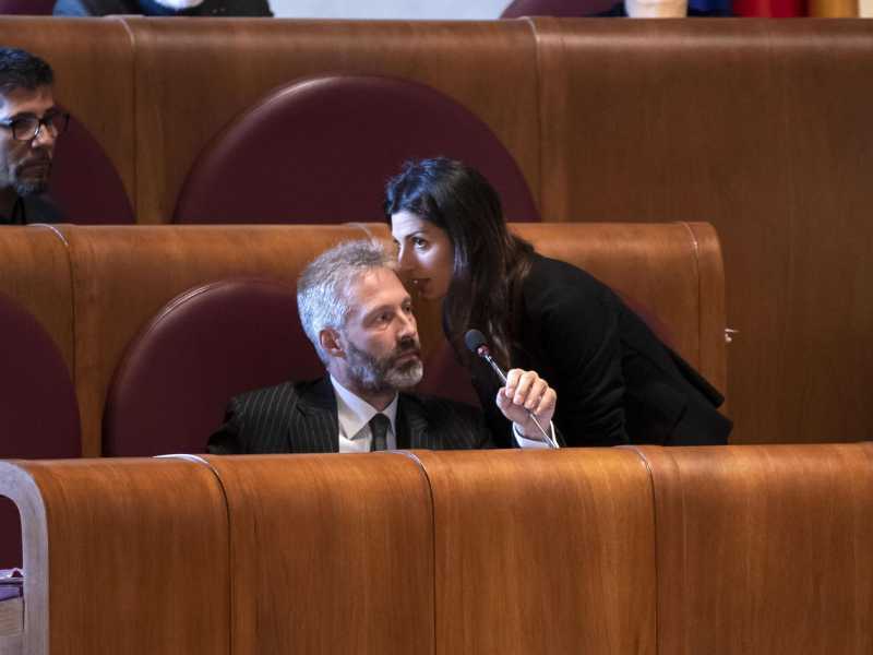 Rifiuti, prima grana del nuovo sindaco di Roma: si dimette l'ad di Ama