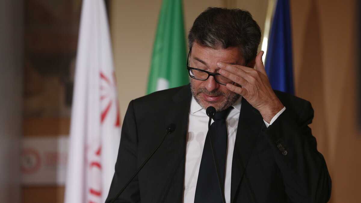 Immagine di Giorgetti benedice Calenda (che ringrazia). La guerra nel centrodestra per le amministrative prosegue