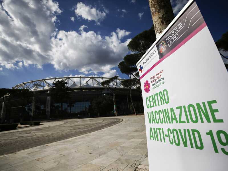Rt e contagi in aumento. Tutte le regioni a rischio moderato