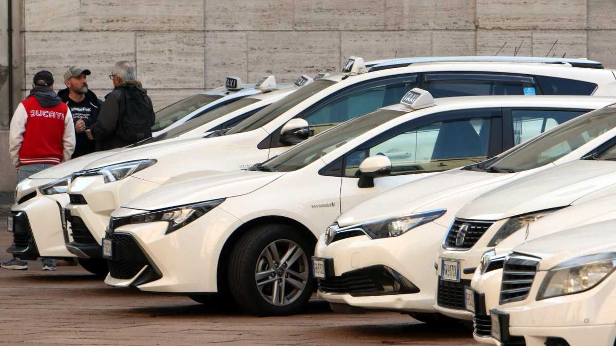Immagine di I taxi, la spina nel fianco delle riforme