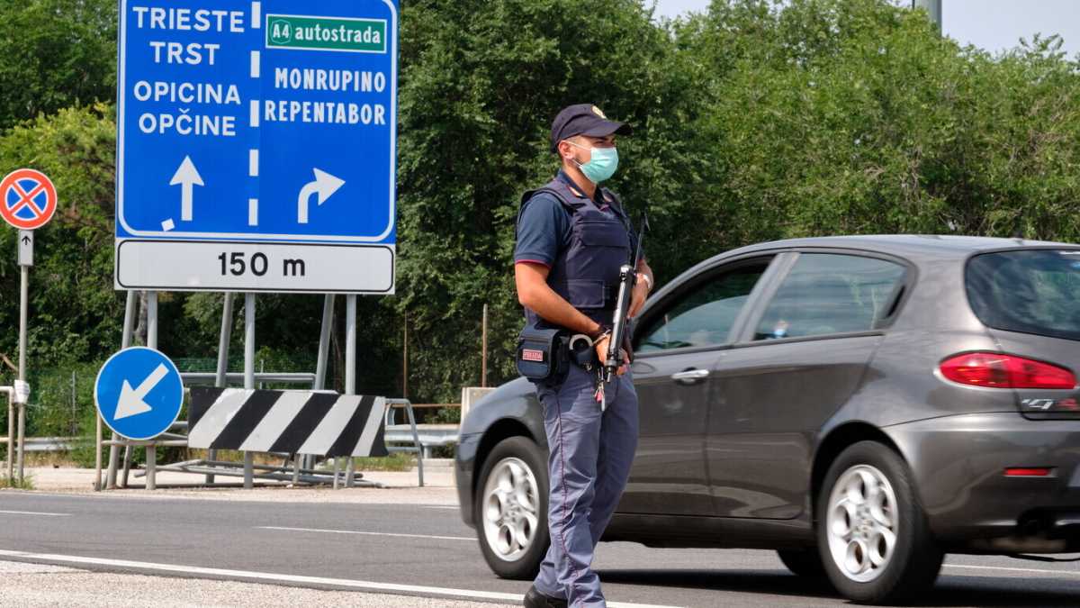 Immagine di In Slovenia la pandemia si riaccende. E al confine con l'Italia si teme per i contagi