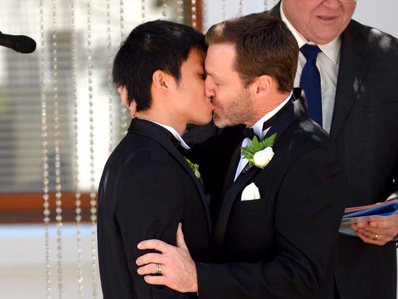 Orgoglio e coming out. Storia breve di un atto privato che diventa pubblico e politico