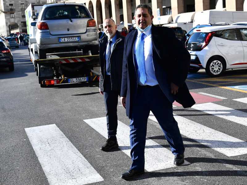 “Sì al green pass rafforzato. Draghi continui ad arginare il contagio”, dice Giovanni Toti