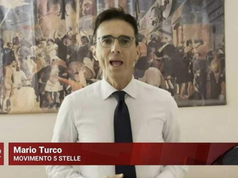 "Mai più M5s in Rai". Ma per il vice di Conte c'è la deroga al diktat dell'ex premier