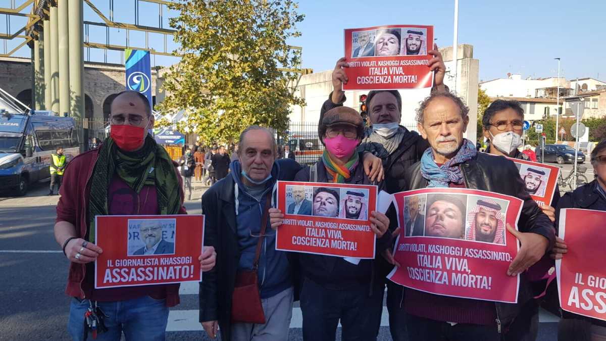 Immagine di Alla Leopolda Renzi contestato per i suoi rapporti con l'Arabia Saudita