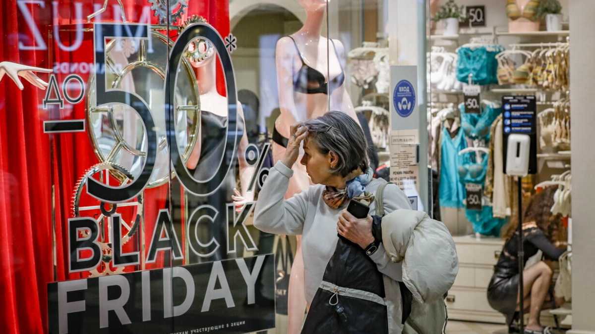 Immagine di Comprare sfruttando gli sconti del Black Friday è un tradimento