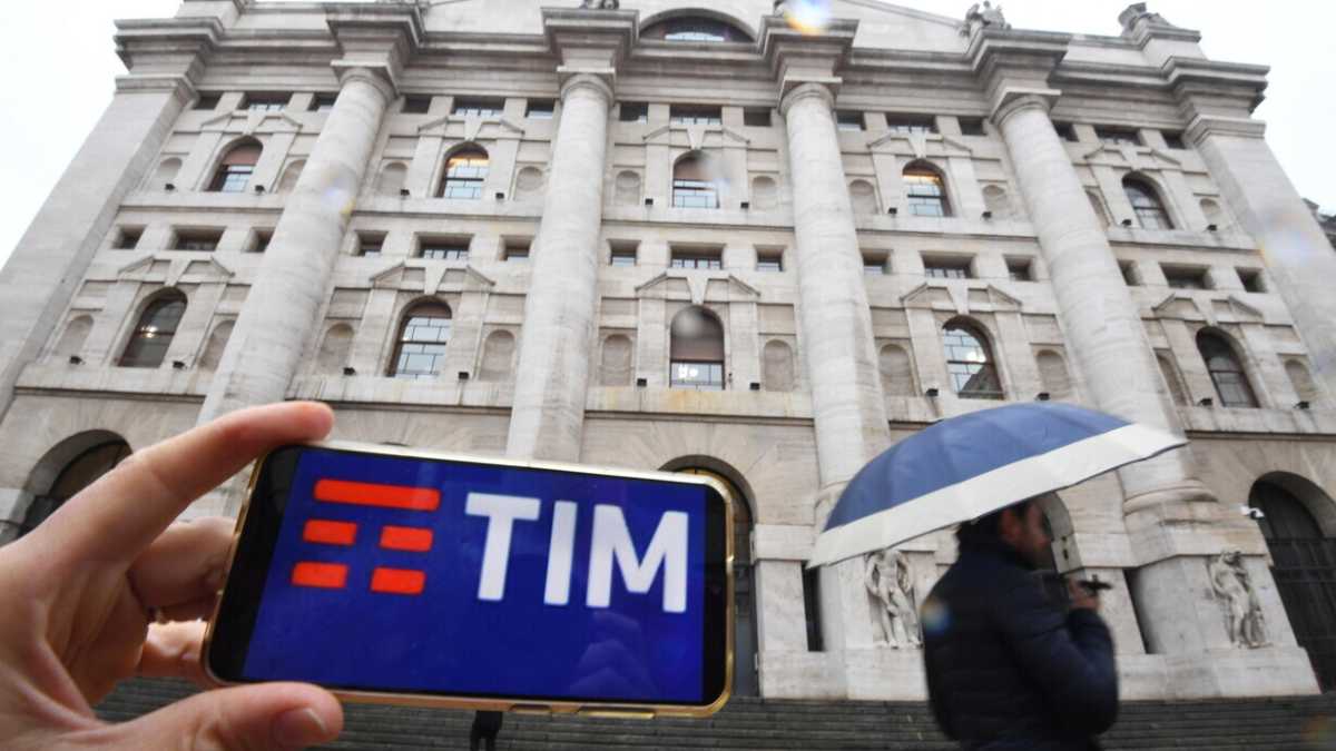 Immagine di Non solo Tim. Il gioco duro dei fondi sull’Italia