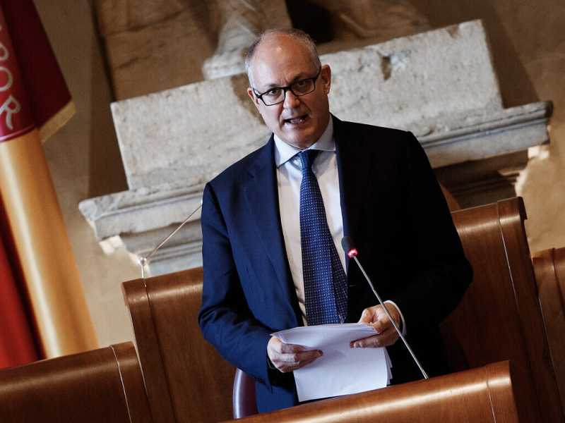 Gualtieri dà ai municipi la gestione del verde urbano. Come decentrare per non governare
