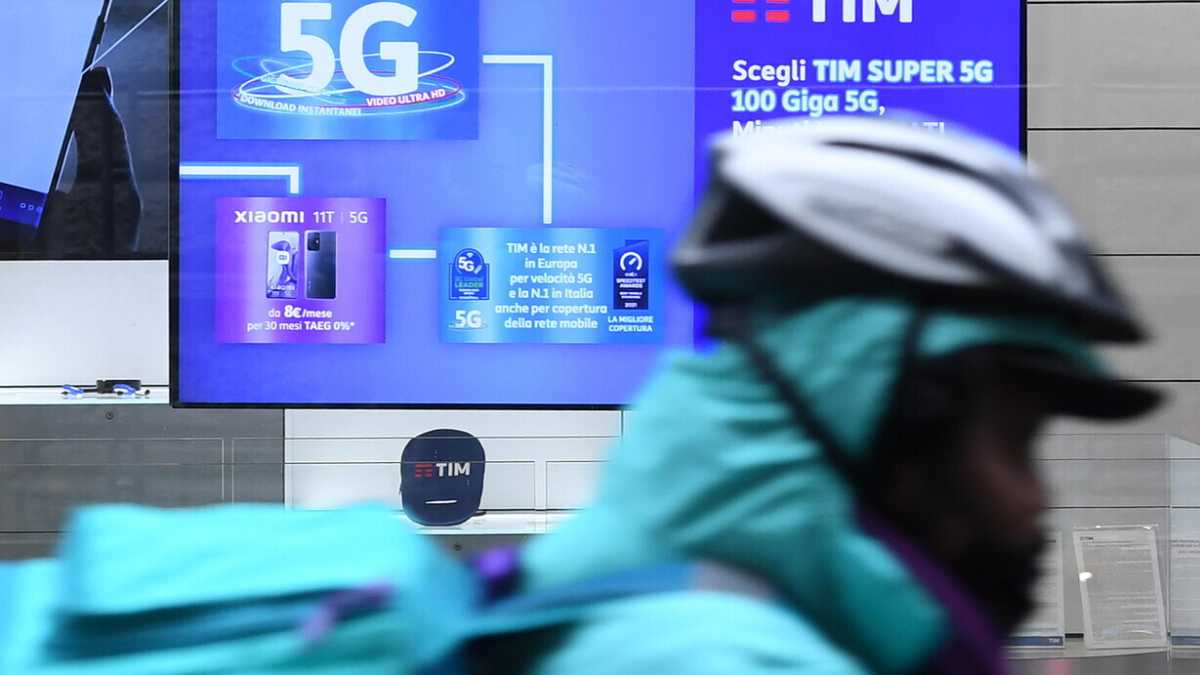 Immagine di Che farà Tim? I movimenti suggeriscono una mossa a sorpresa di Vivendi