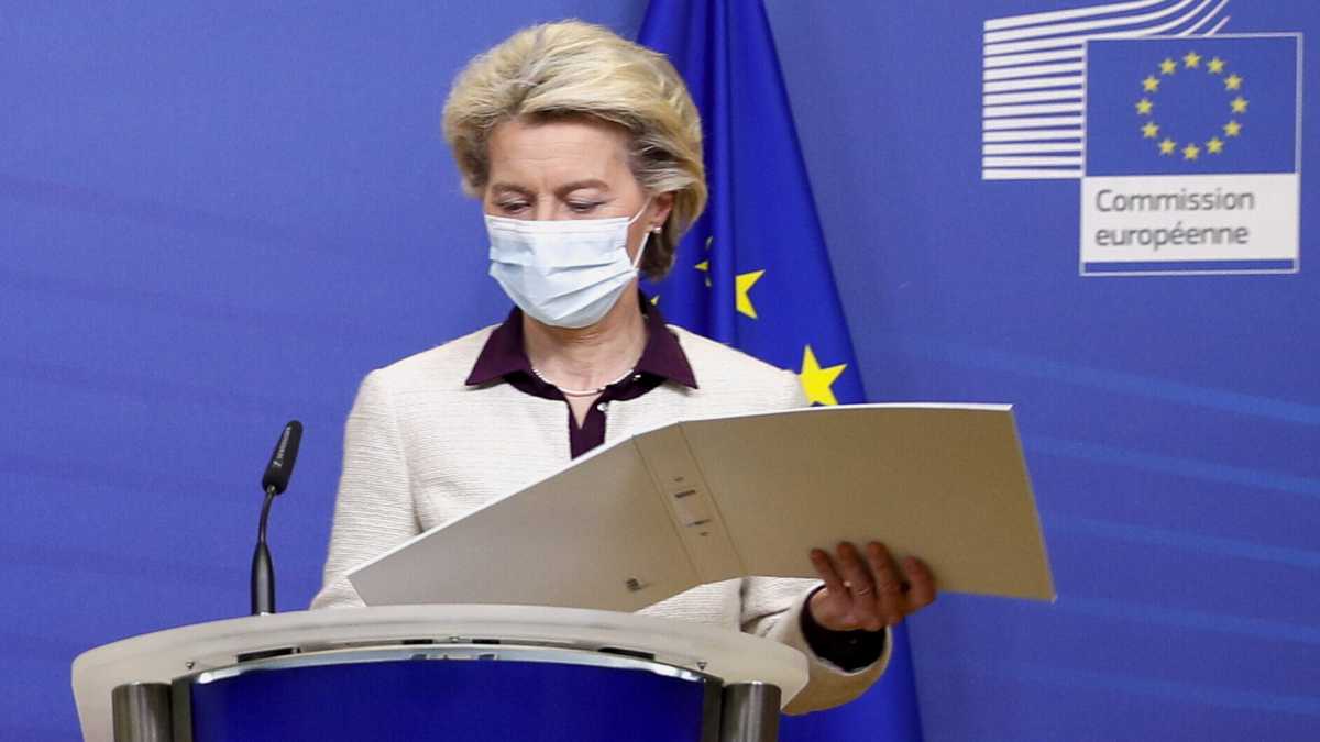 Immagine di Scemenza cancellata a Bruxelles. Buon Natale e viva l’Europa!