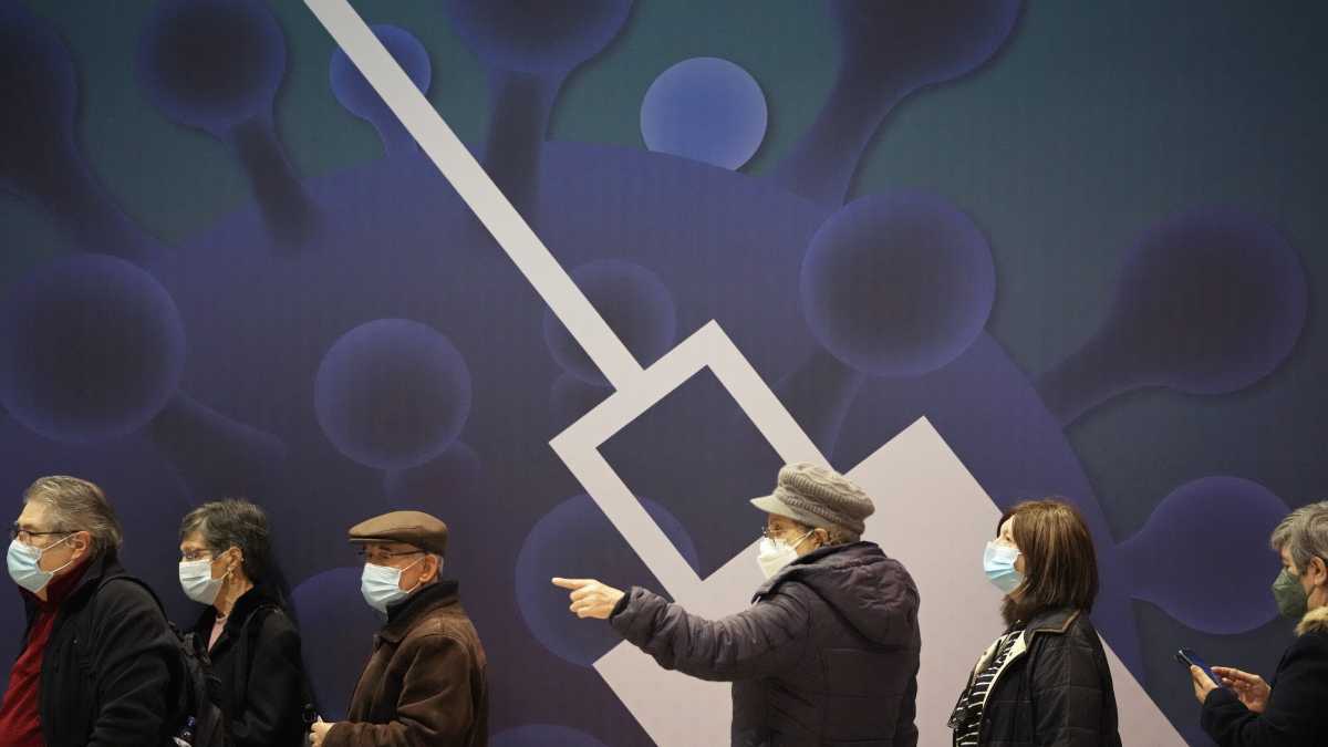 Immagine di Variante Omicron, i dati provvisori dell’Oms sono positivi. L’Ue valuta l’obbligo vaccinale