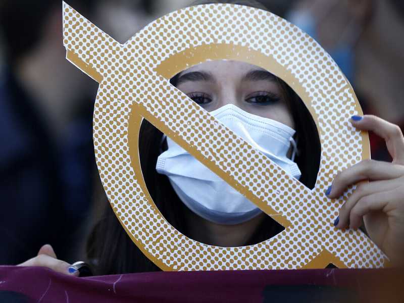 Roma, manifestazione degli studenti per chiedere maggiori investimenti nella scuola (LaPresse)&nbsp;<br />