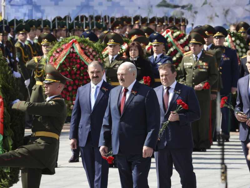 Il fallimento degli accordi feticcio, nascono deboli e finiscono peggio (da Kabul all'Ucraina)