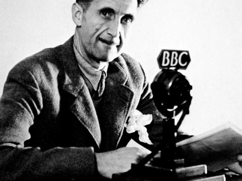 Chissà cosa penserebbe Orwell della versione femminista di 1984