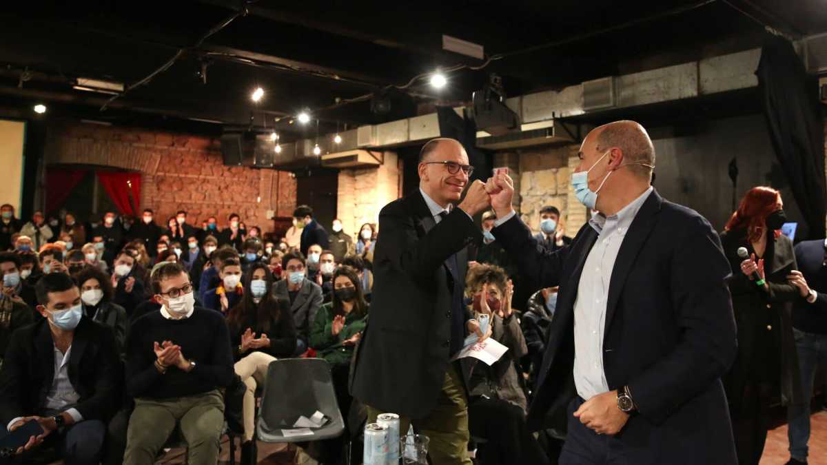 Immagine di I giovani di Zinga per un nuovo Pd. Letta: “Con le Agorà vi potete prendere il partito"