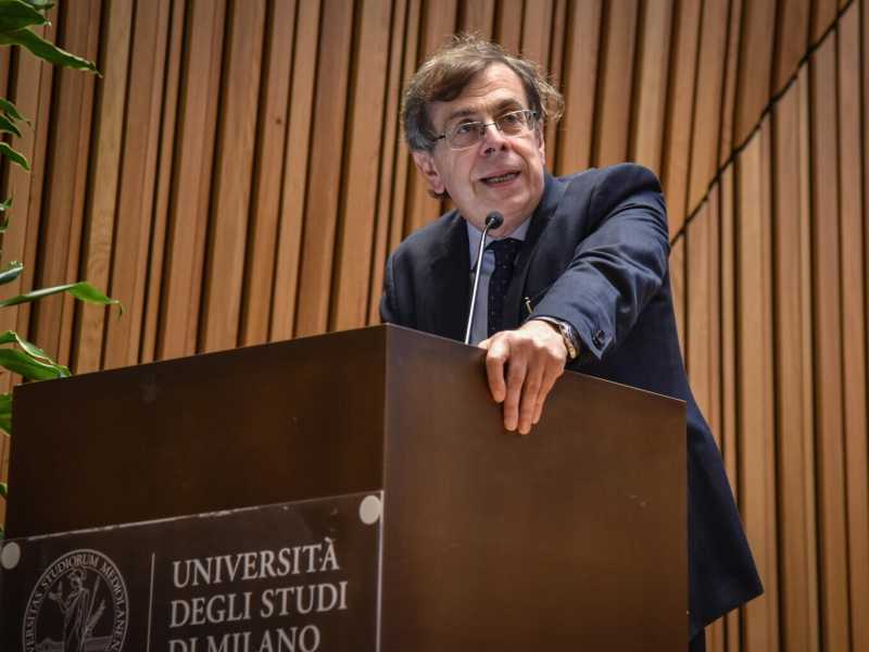 <span style="font-family: Arial, Verdana, sans-serif; font-size: 12px;">Elio Franzini, rettore della Statale di Milano (Ansa)</span>