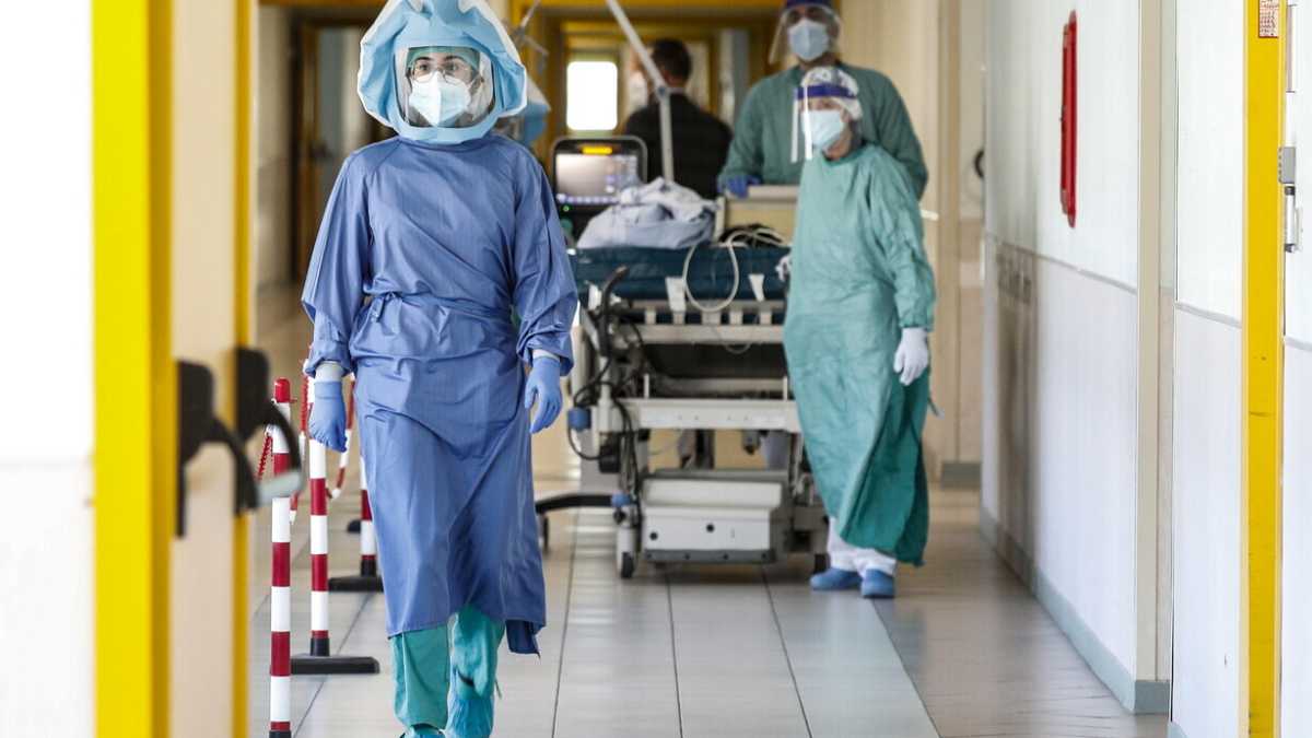 Immagine di Cinquemila contagi tra gli infermieri negli ultimi 3o giorni