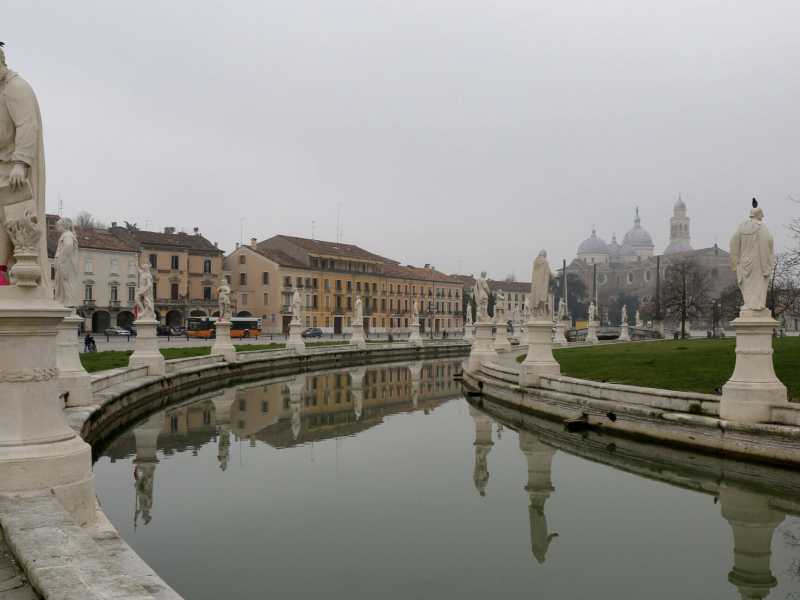 Prato della Valle a Padova (Ansa)&nbsp;