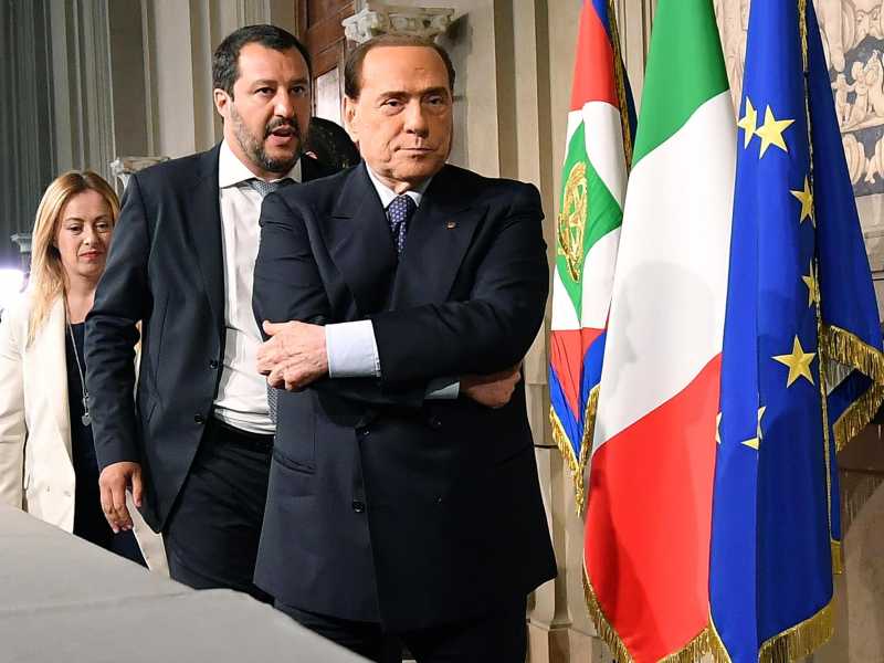 L'ultima conta del Cav: "Sono a 499". Ma nel centrodestra già pensano al nuovo governo