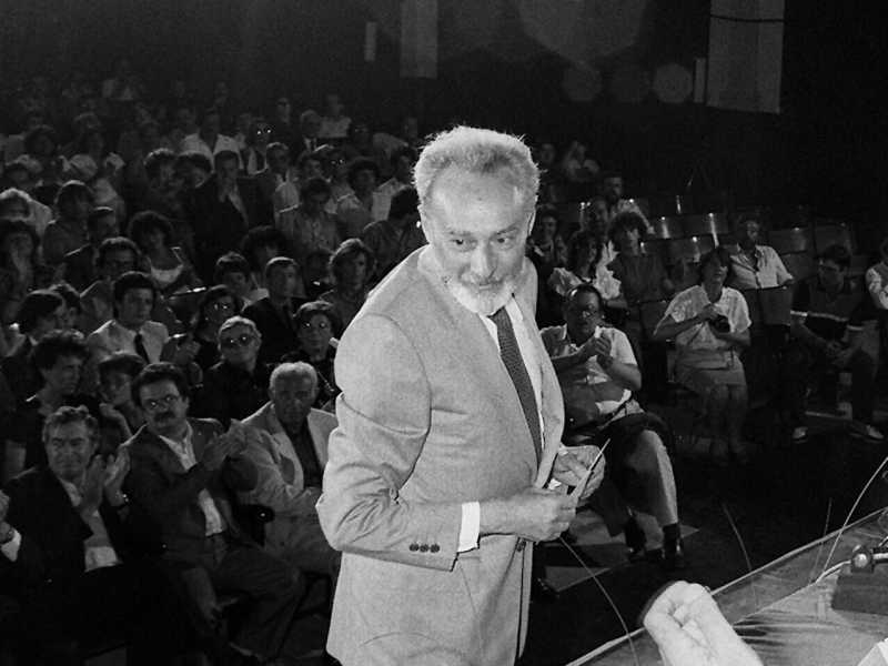 Primo Levi al Premio Viareggio (Ansa)&nbsp;