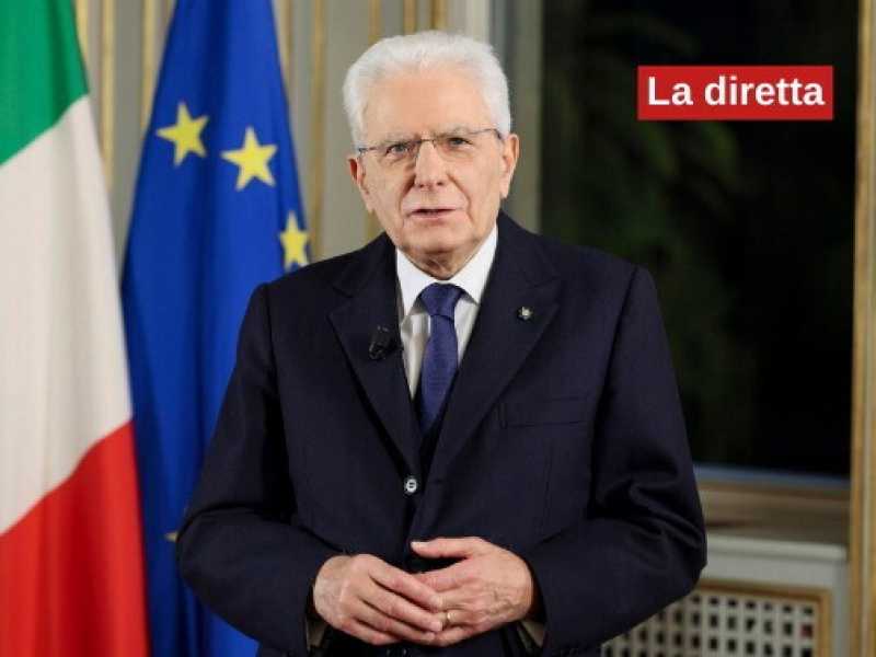 Il bis di Mattarella spacca il centrodestra. Conte: "Con Di Maio chiariremo". Letta: "Politica in difficoltà"