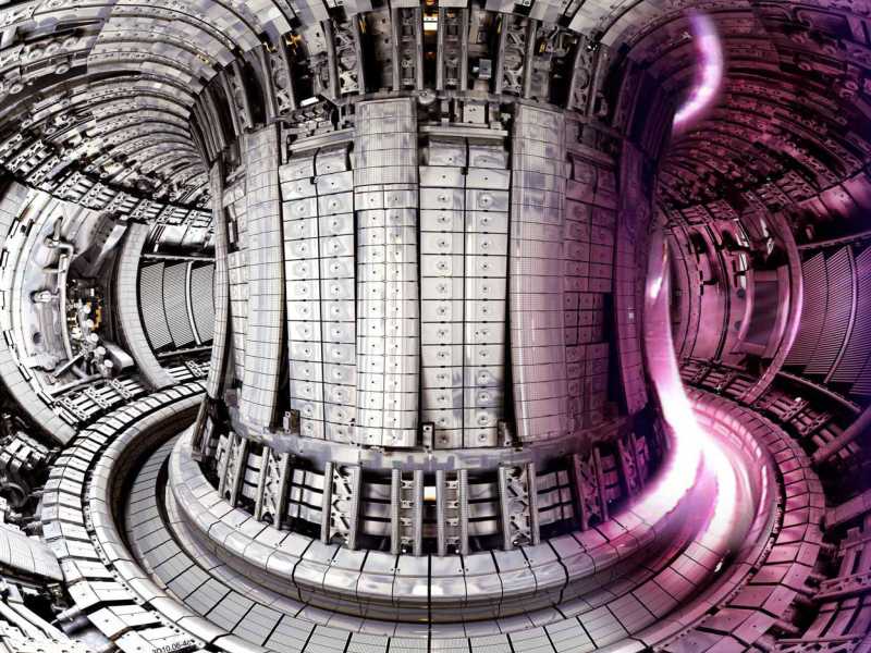 L'interno del reattore sperimentale europeo Jet per la fusione nucleare, in un'immagine tratta da Ukaea <br />