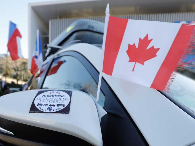 il Freedom Convoy a Nizza (Ansa) 
