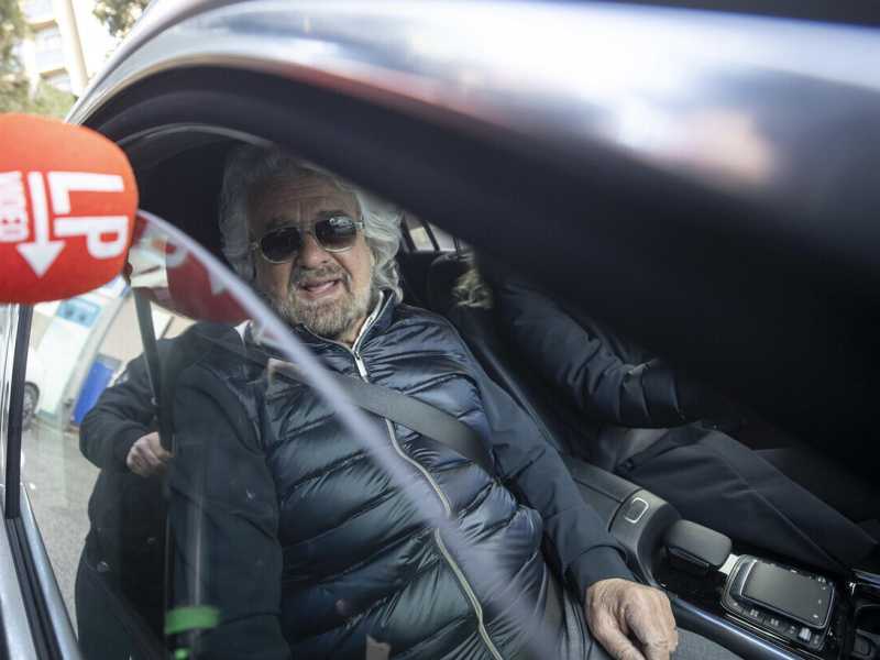 M5s, corsi e ricorsi: la finta pax grillina della carte bollate. Grillo avvisa Conte