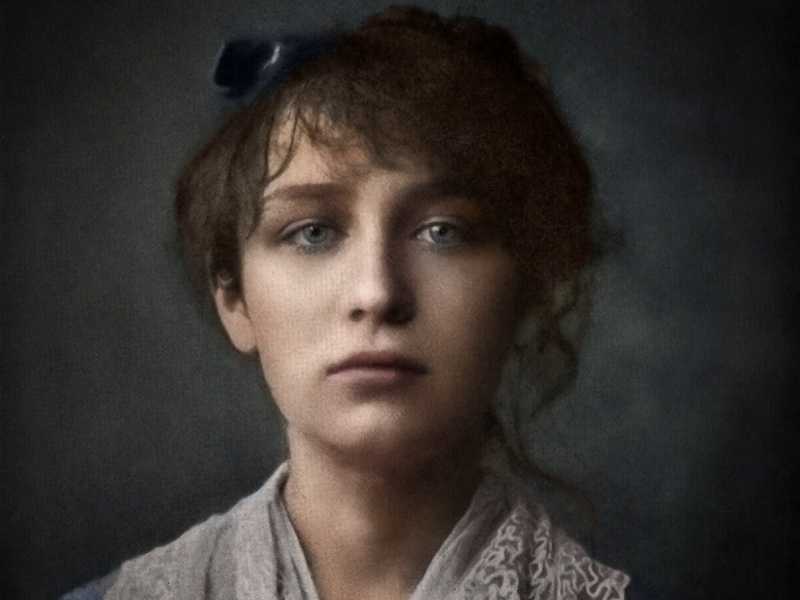 Una foto restaurata e colorata di Camille Claudel (Wikimedia Commons) 